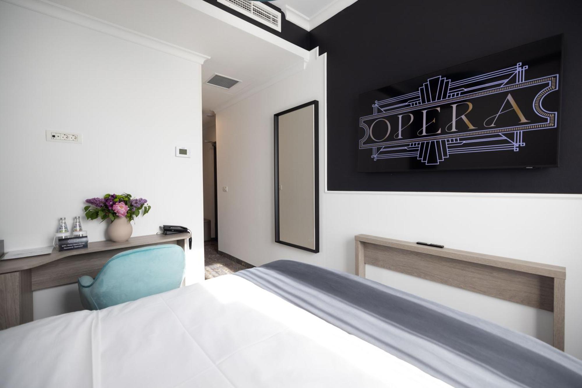 Opera Hotel Τιμισοάρα Εξωτερικό φωτογραφία