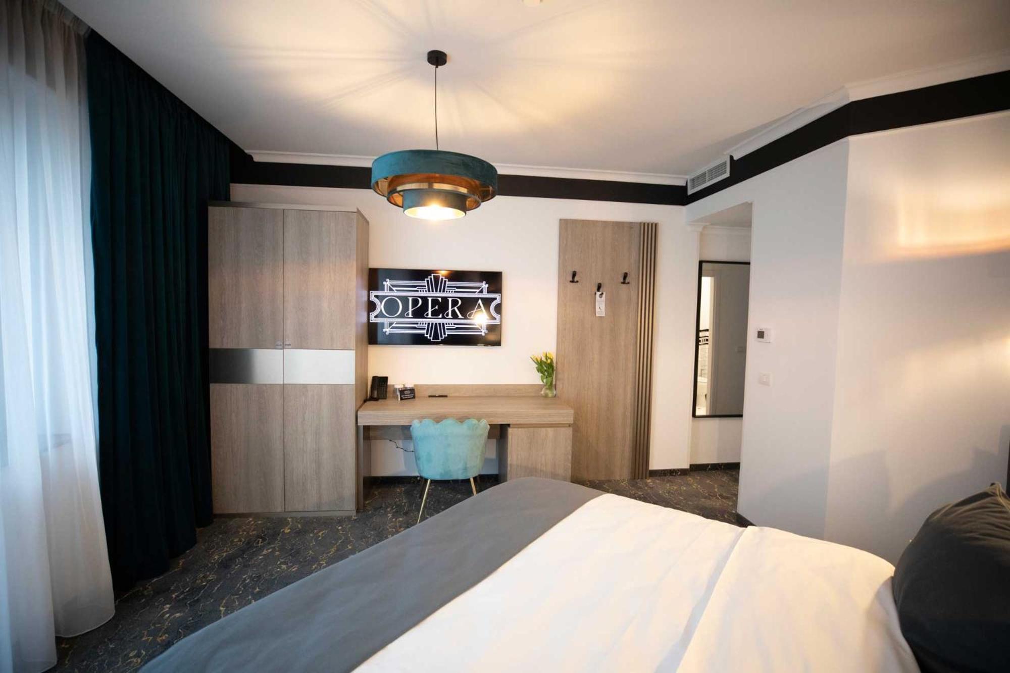 Opera Hotel Τιμισοάρα Εξωτερικό φωτογραφία